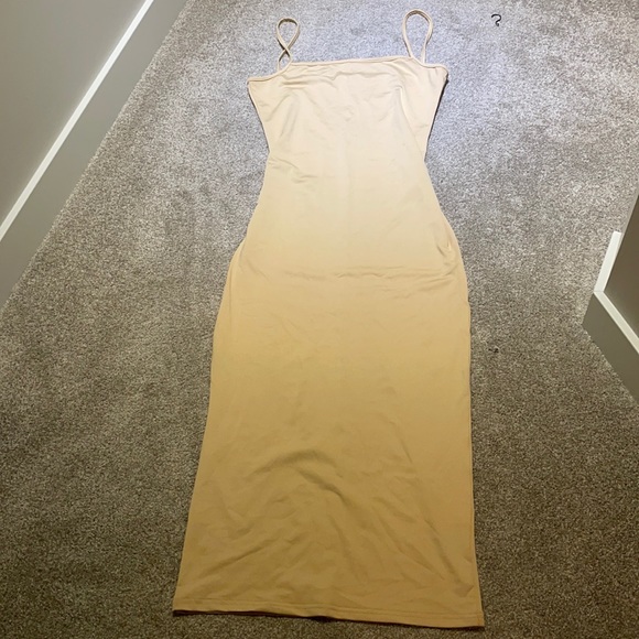 ⭐️3 for 30$ ⭐️Bodycon dress - Picture 2 of 4